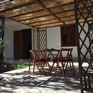 Appartamento Casa Scalia, Custonaci